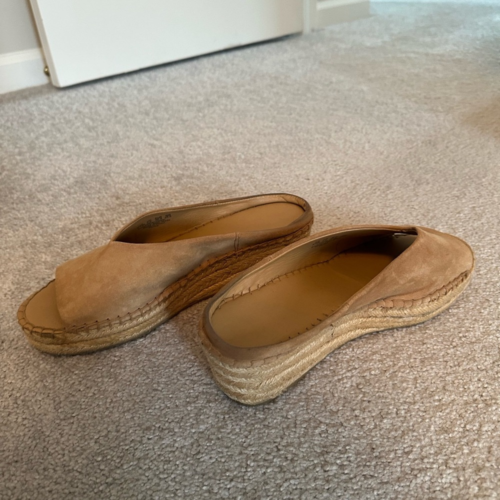Tan suede clog heels - Picture 6 of 6